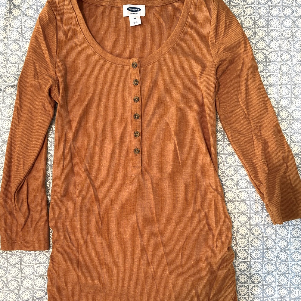 Women’s maternity top